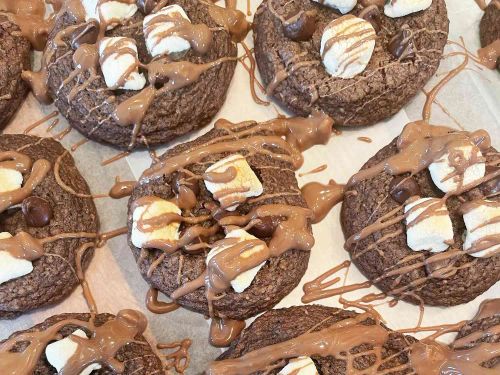 Chocolate S'mores Cookies with Graham Crackers