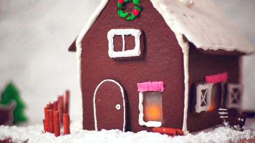 Christmas Gingerbread House