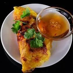 Banh Xeo (Vietnamese Shrimp Pancakes)