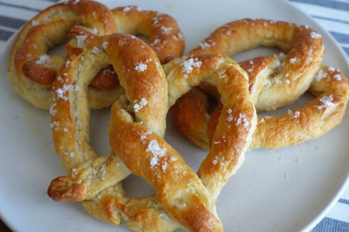 Two-Ingredient Dough Soft Pretzels