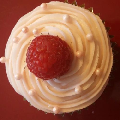 Raspberry Lemonade Cupcakes