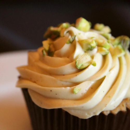 Chocolate-Orange Cupcakes with Pistachio Buttercream