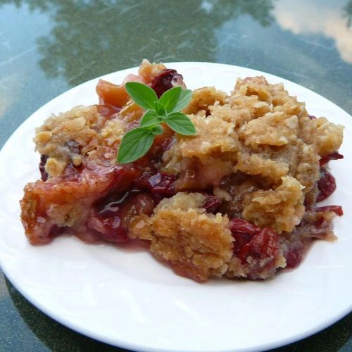 Rhubarb-Raspberry Crunch