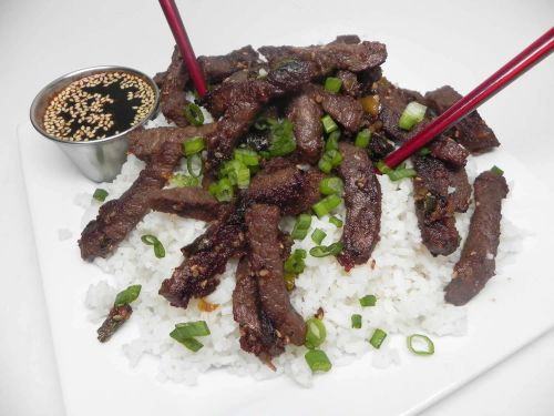 Beef Bulgogi with Dipping Sauce