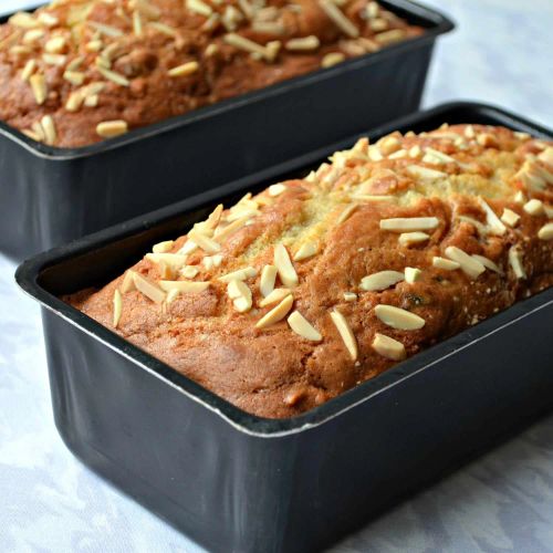 Date, Almond, and Yogurt Bread