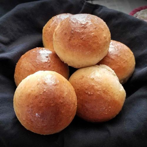 Oatmeal Rolls with Honey Butter