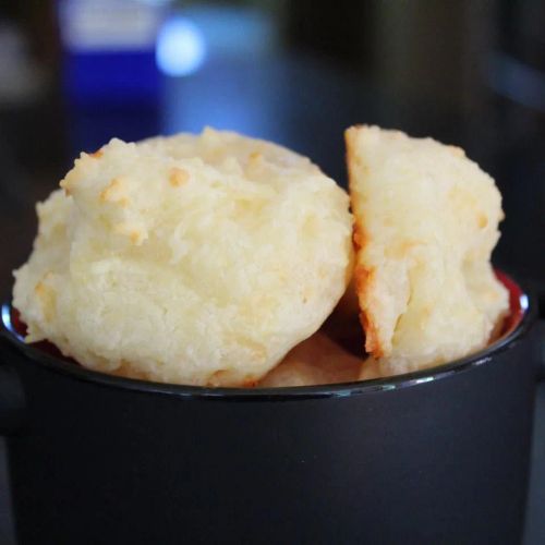 Brazilian Crispy Cheese Bread