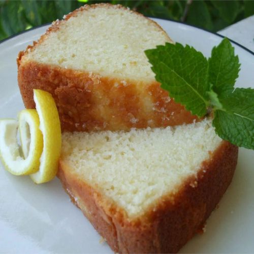 Five Flavor Pound Cake