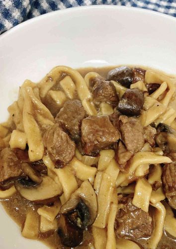 Instant Pot Beef and Noodles