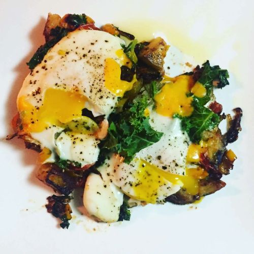 Eggs Over Easy with Potato Hash