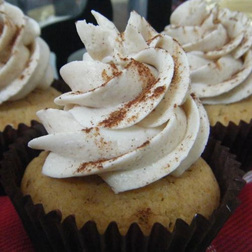 Eggnog Cupcakes with Whipped Eggnog Buttercream