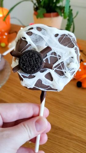 Spooky Chocolate Apple Pops