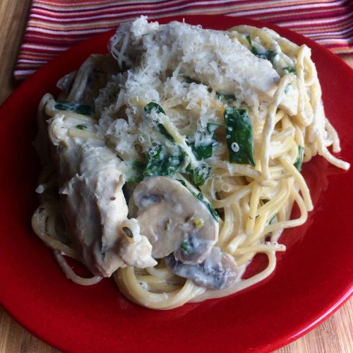 Instant Pot® Creamy Chicken and Vegetable Pasta