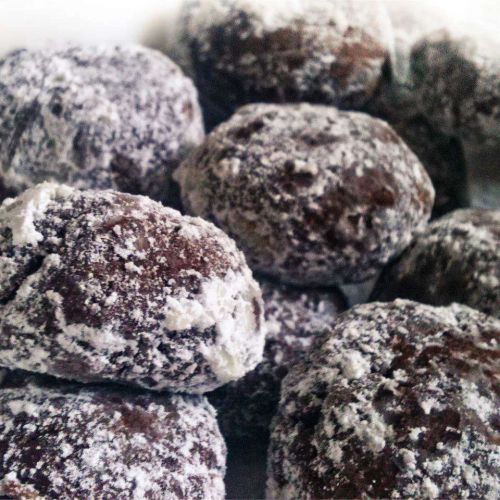 Chocolate Mexican Wedding Cookies