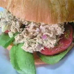 Carrie's Garlic Pesto Tuna Salad Sandwiches