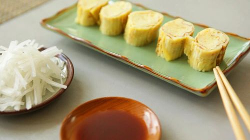 Tamagoyaki (Japanese Rolled Omelette)