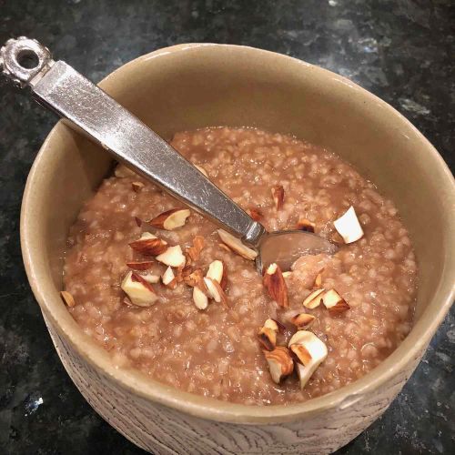 Instant Pot® Vegan Steel-Cut Oats with Apple and Cinnamon