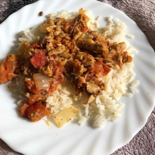 Island-Style Sardines and Rice