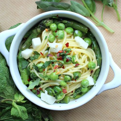 Cool and Light Pasta and Herbs