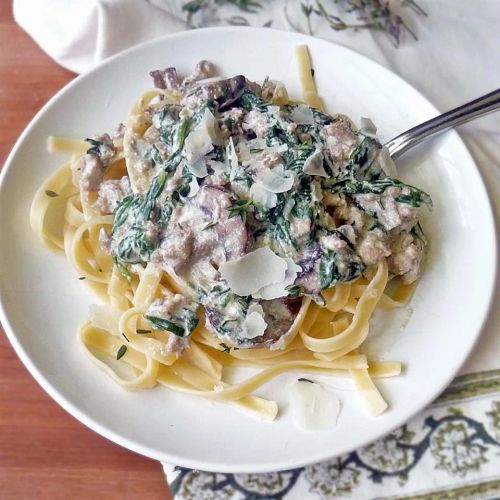 Spinach, Mushroom, and Ricotta Fettuccine