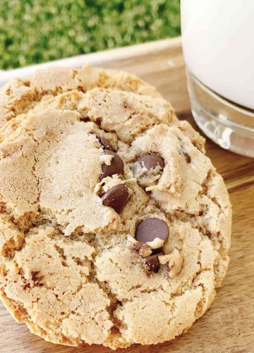 Bistro Brown Butter Chocolate Chip Cookies