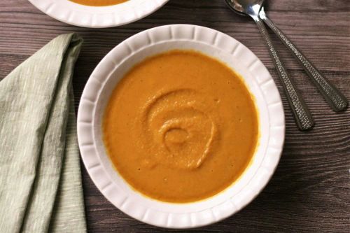 Vegetarian Butternut Squash Coconut Curry Soup