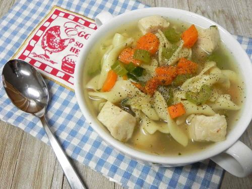 Super Easy Chicken Noodle Soup