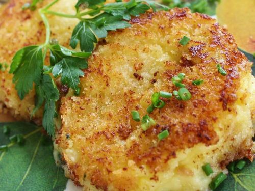 Panko Crusted Mashed Potato Cakes