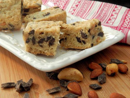 Oat and Chocolate Chip Bar Cookies