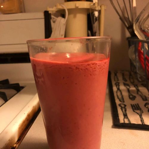 Raspberry and Apricot Smoothie