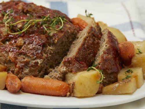 Flavorized Slow Cooker Meatloaf