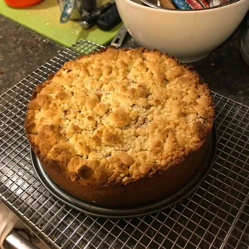 Easy German Apple Streusel Pie