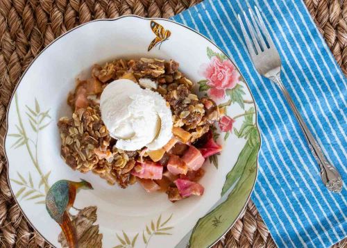 Ginger Rhubarb Crisp