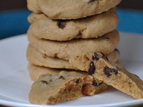 5-Ingredient Easy Chocolate Chip Cookies