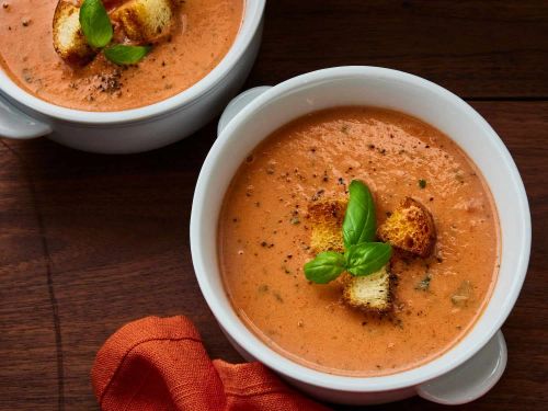 Rich and Creamy Tomato Basil Soup