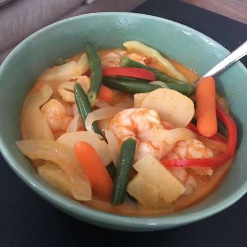 Thai Pineapple Shrimp Curry