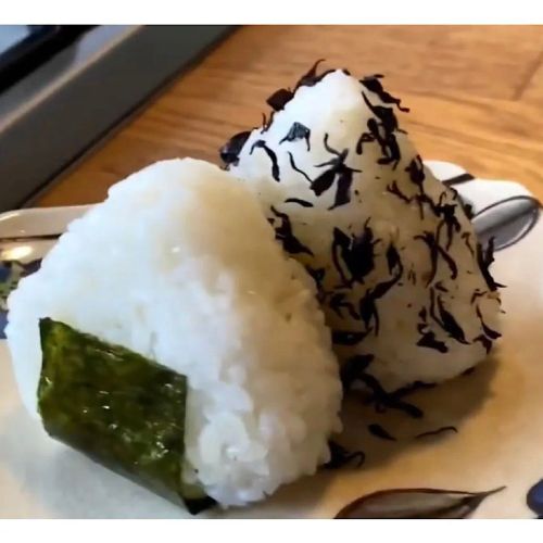 How to Make Rice Balls (Onigiri)