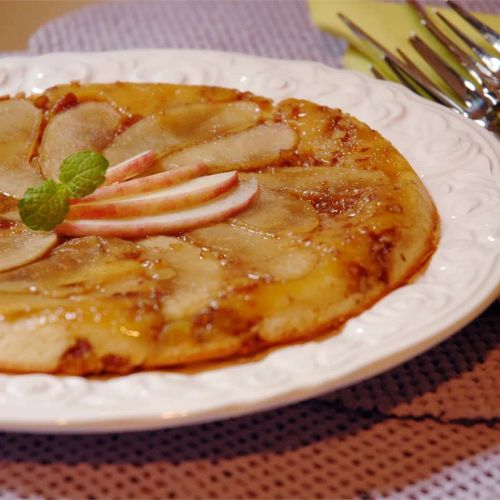 Baked Apple-Pecan Maple Pancakes