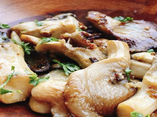 Sauteed Oyster Mushrooms in Garlic Butter