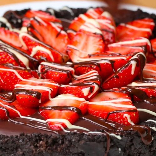 Chocolate And Strawberry Tart