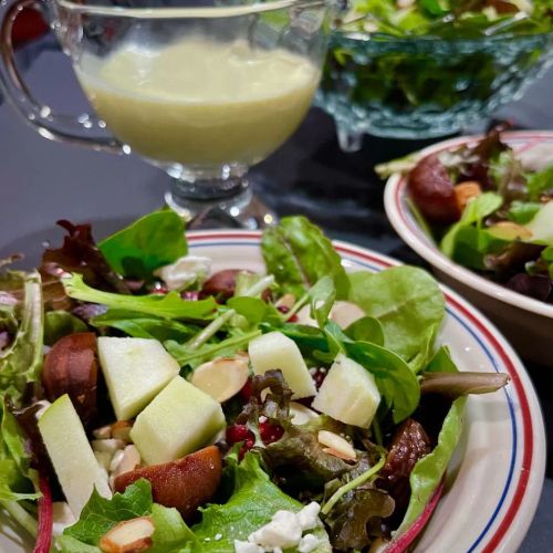 Fresh Fig, Apple, and Pomegranate Salad