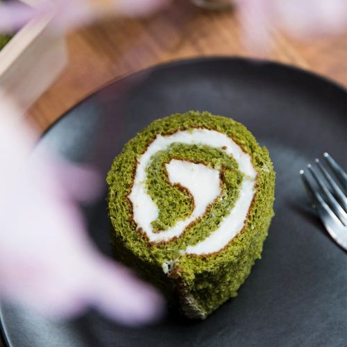 Matcha Green Tea Swiss Roll