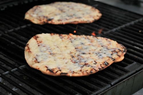 Grilled Cheesy Garlic Bread