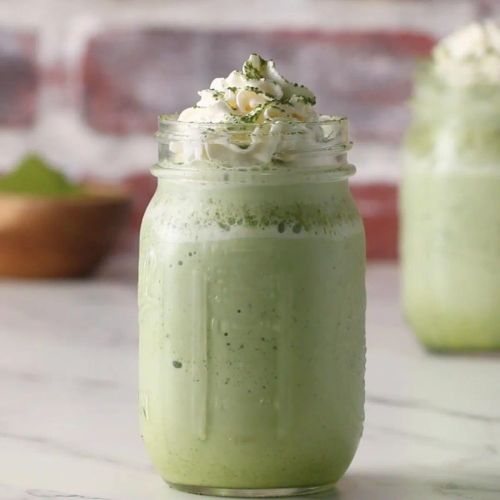 Vanilla Matcha Caffeinated Smoothie