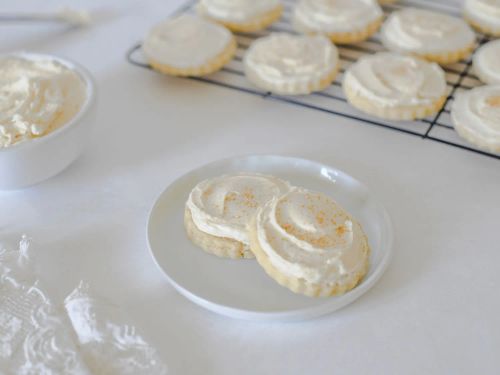 Butter Cookies with Buttercream Frosting