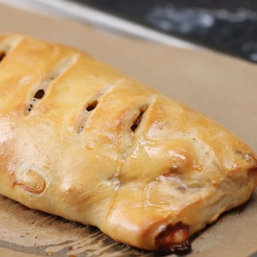 Sausage, Onion, and Peppers Pizza Roll