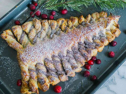 Nutella Pastry Christmas Tree