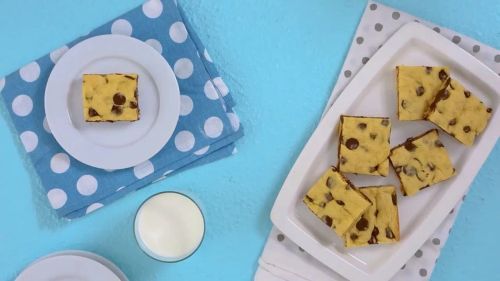 Quick Chocolate Chip Cookie Cake