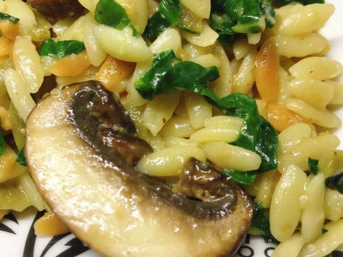 Instant Pot Spinach and Mushroom Orzo