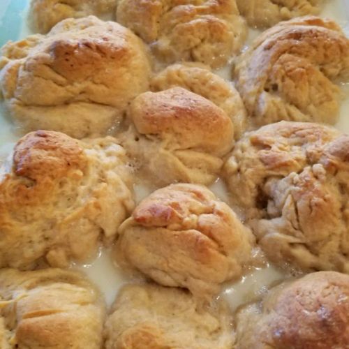 Pani Popo (Hawaiian Coconut Bread)